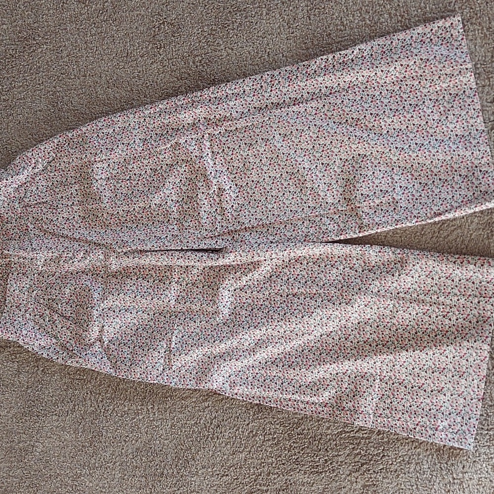 Kittenish wide leg pants